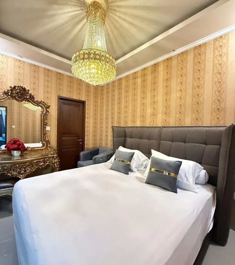 Veeka Villa Nusa Dua  Nusa Dua (Bali)
